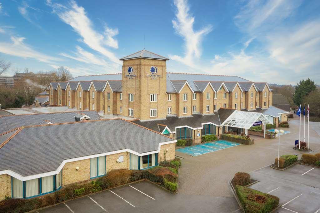 מלון בורהמווד Doubletree By Hilton London Elstree מראה חיצוני תמונה
