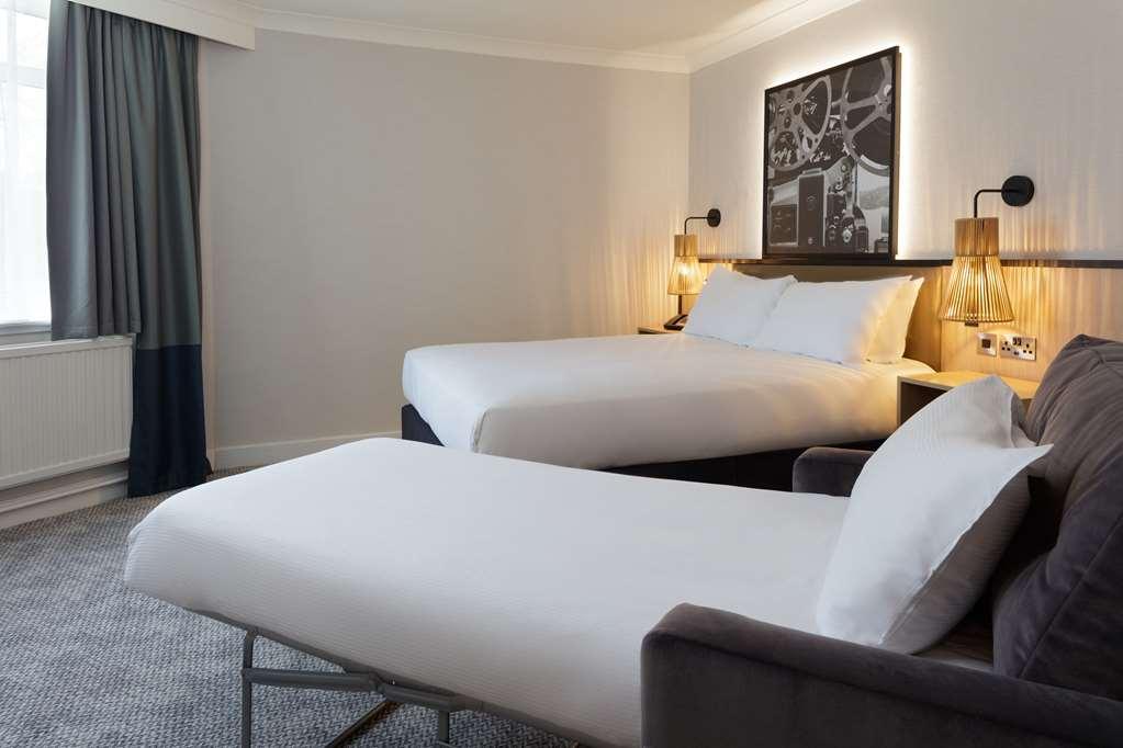 מלון בורהמווד Doubletree By Hilton London Elstree חדר תמונה