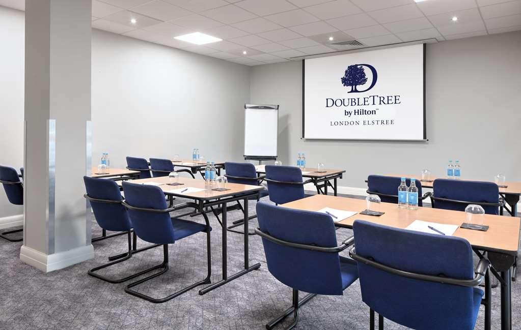 מלון בורהמווד Doubletree By Hilton London Elstree מתקנים תמונה