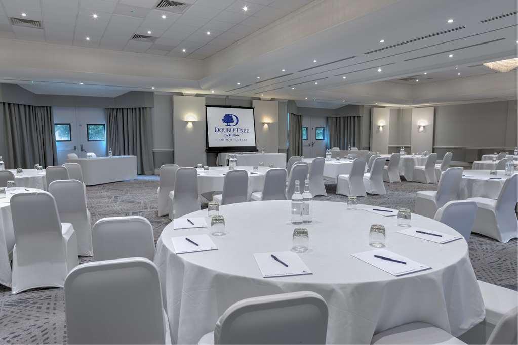 מלון בורהמווד Doubletree By Hilton London Elstree מתקנים תמונה