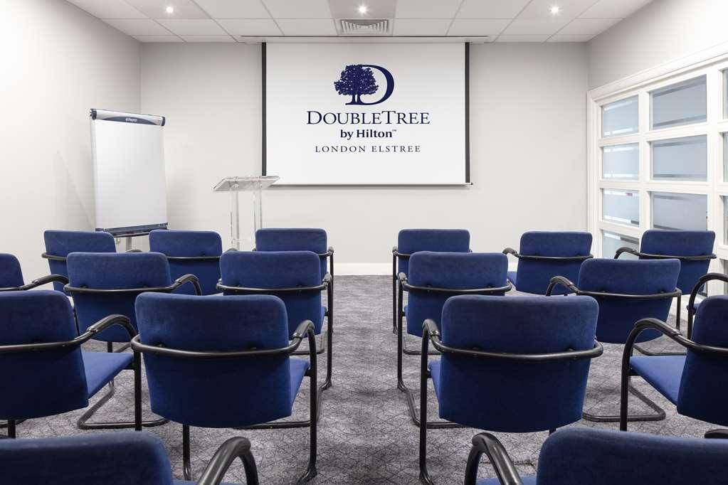 מלון בורהמווד Doubletree By Hilton London Elstree מתקנים תמונה