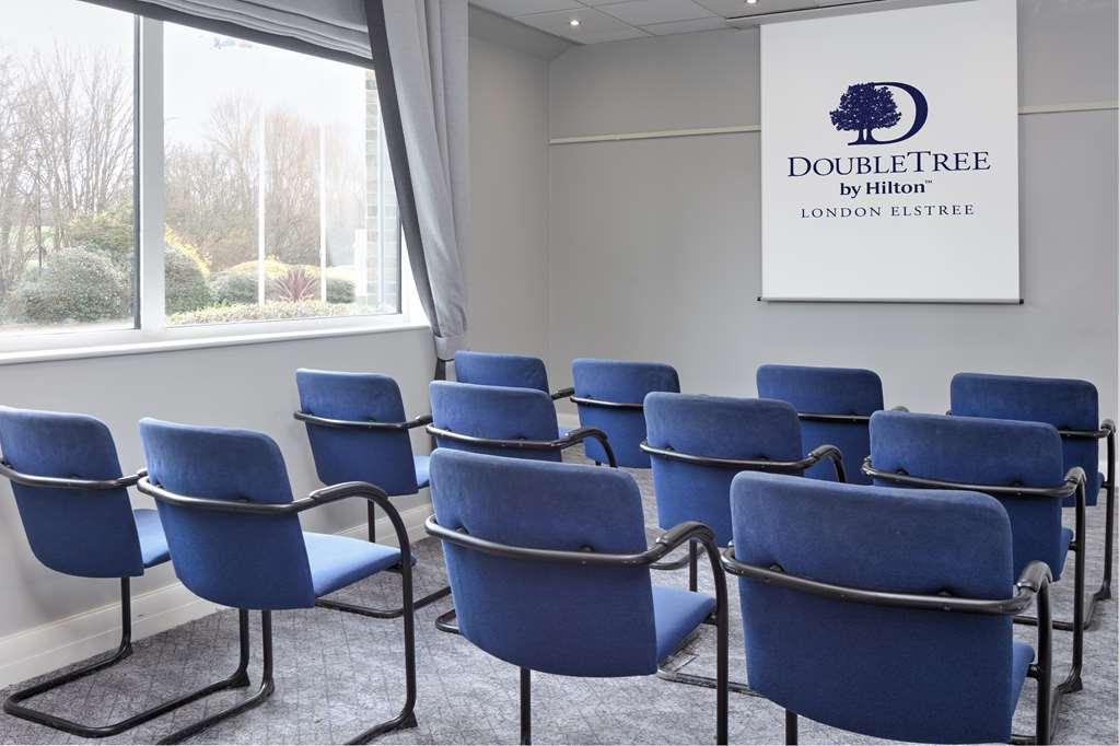 מלון בורהמווד Doubletree By Hilton London Elstree מתקנים תמונה