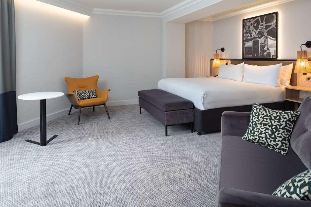 מלון בורהמווד Doubletree By Hilton London Elstree חדר תמונה