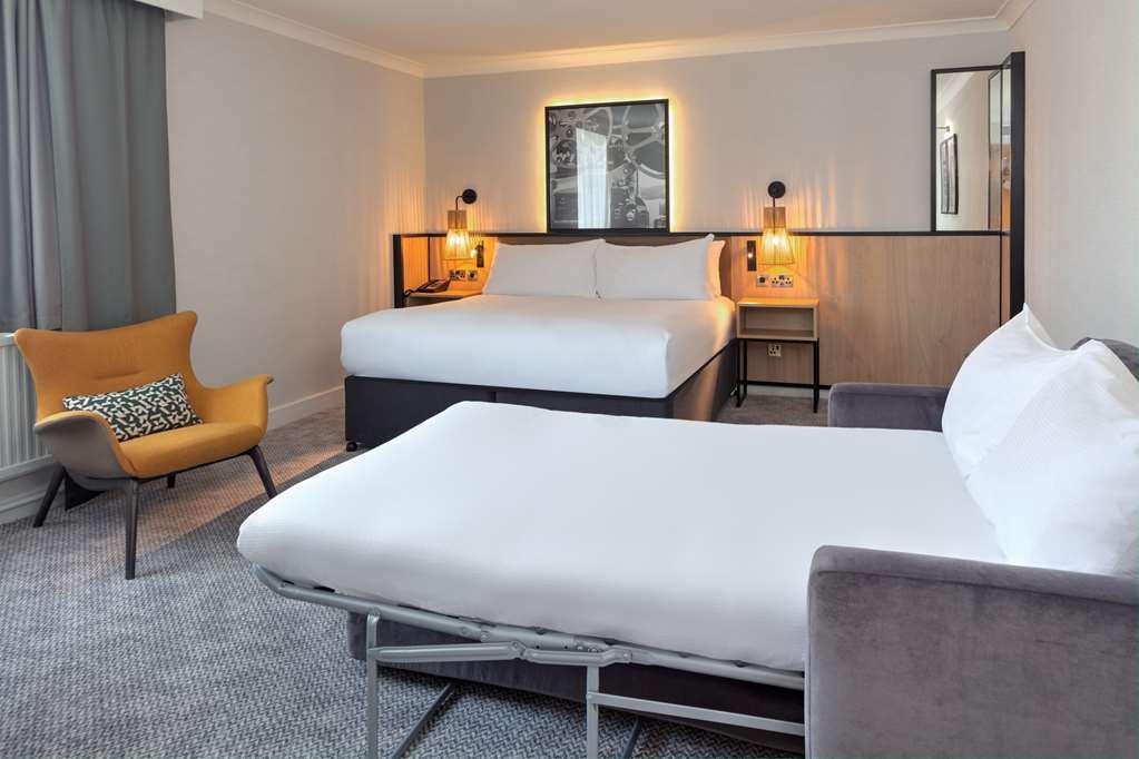 מלון בורהמווד Doubletree By Hilton London Elstree חדר תמונה